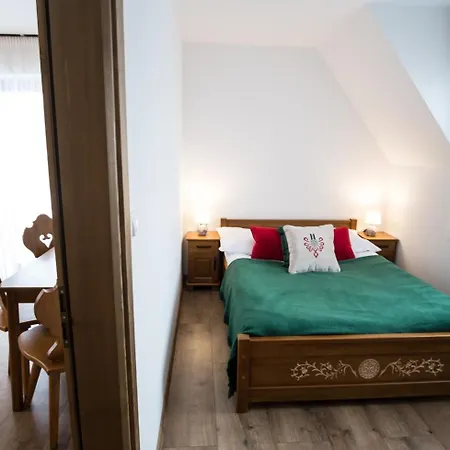 U Gawlaka - Z Jacuzzi I Widokiem Na Tatry Bed & Breakfast 3*