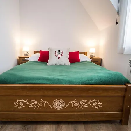 ベッド・アンド・ブレックファスト U Gawlaka - Z Jacuzzi I Widokiem Na Tatry ムジャシフレ